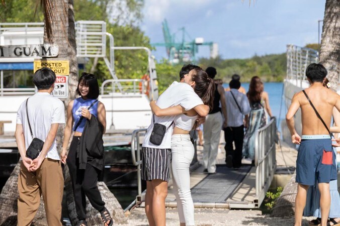 別れ際におでこにキス ナイスバディなお姉さん＆年下男子の胸キュン仕草『シャッフルアイランド Season2』  2枚目