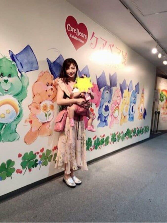 熊田曜子、家族でケアベア展へ「会場に着くなり子供達は大喜び」 1枚目