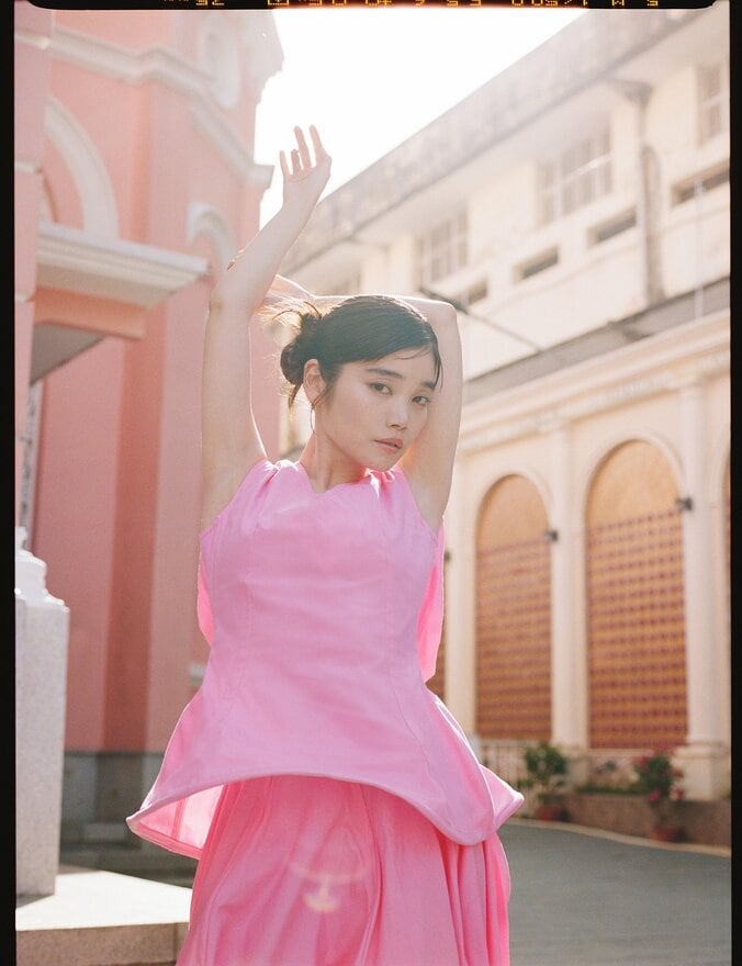 元BiSHのセントチヒロ・チッチ、初の写真集『千尋』が発売決定 “二面性”の表現をテーマにランジェリーにも挑戦 1枚目