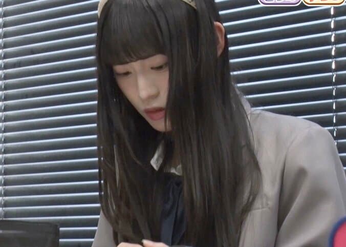 【写真・画像】告白された人数11人の高1美女、偏差値71の高校で学年4位の成績！オール5の通知表公開　1枚目