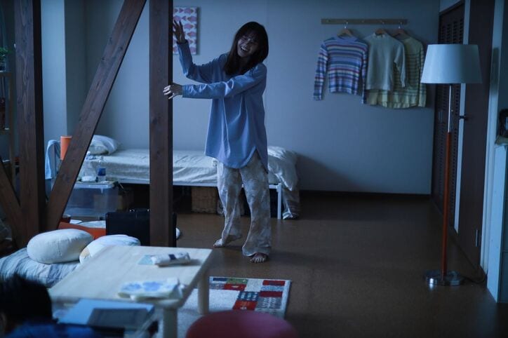 髪の毛を振り乱し発狂！西野七瀬のエクソシスト化高笑いが話題に「怖すぎる！」と戦慄