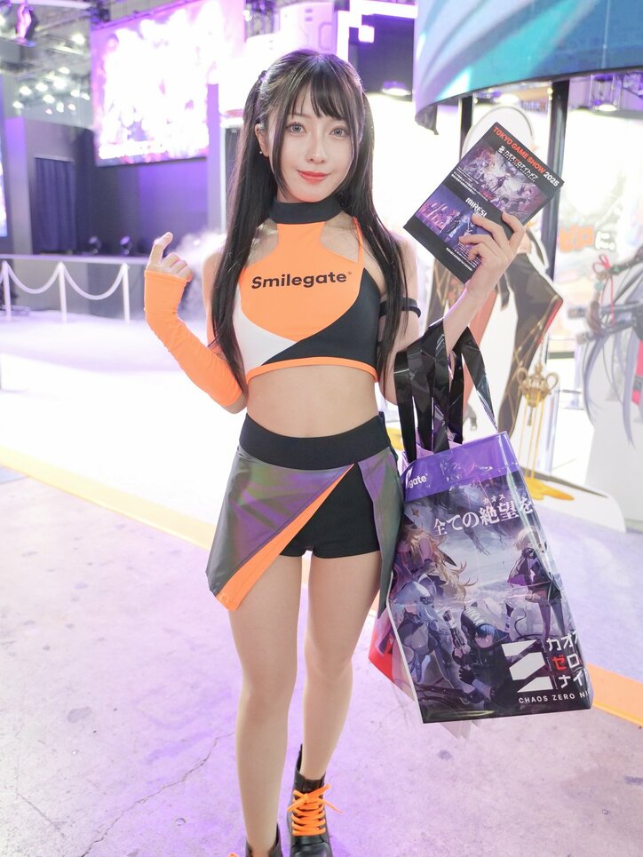 [Photos/Images] L'apparition surprise de cosplayeuses depuis un pod grandeur nature ! Retour sur le stand Smilegate au Tokyo Game Show 2025 3rd