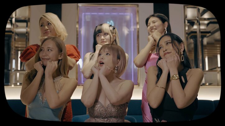 2月9日発売のHOSHIMI RIKA、待望のNew EPから先行配信シングルリリース！セクシー女優専門キャバクラ”Red Dragon”で撮影された エロ可愛いMVも公開！