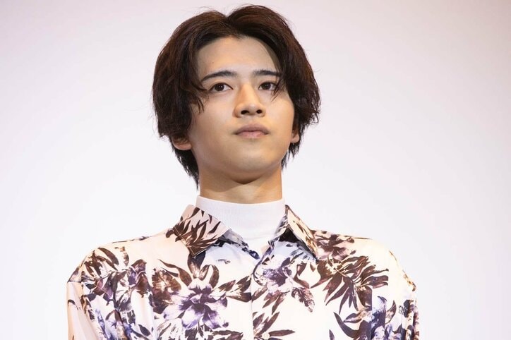 横浜流星、美少年すぎる幼少期の写真を公開 「女の子みたい」「メチャクチャ可愛い」と会場騒然