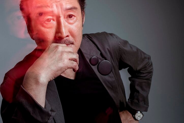 吉田鋼太郎、若手俳優から刺激を受ける日々「あいつらに抜かれたくない!」