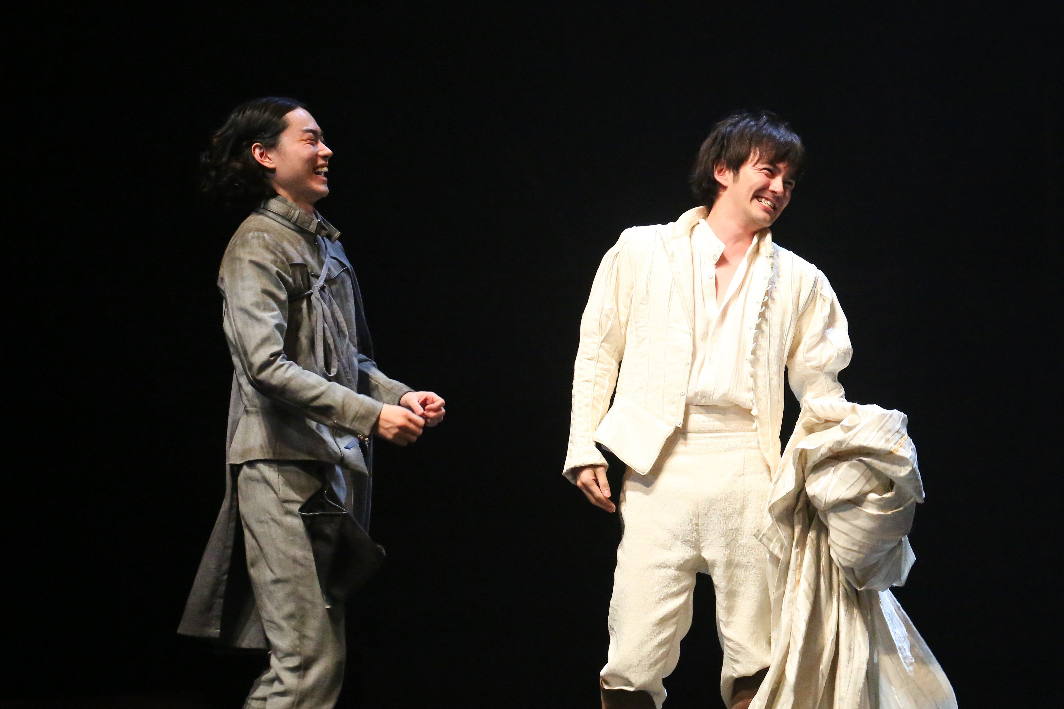 生田斗真 菅田将暉のツッコミに 頼もしい ロズ ギル 開幕直前コメント 話題 Abema Times