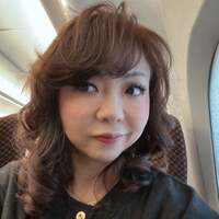 ハイヒールモモコ『美容院でセット』