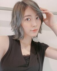 松井珠理奈の“グレーヘア”になった姿に「色白珠理奈ちゃんに映えるね」「相変わらず美人すぎる」の声