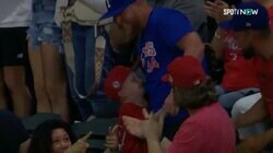 夢みたいだ！ホームランボールゲットのキッズが感激の抱擁　大谷翔平出場試合で心温まるシーン