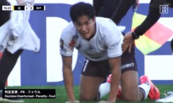 「ありえねえだろ！」武藤嘉紀が口から出血…柏ジエゴが 再三の“肘打ち”で退場！「またかよ」「味方サポすら呆れる」PK献上で騒然