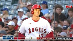 大谷翔平、16打席ぶりヒットで笑顔見せる　内野安打奪った“爆速”にファン「はっやwwww」「すげえええええええ」