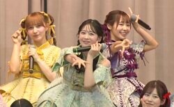 FRUITS ZIPPER、入学式で“超めでたい”人気曲をサプライズ披露→男子高校生が“満開の笑顔”になった瞬間「こんな表情みたことない」