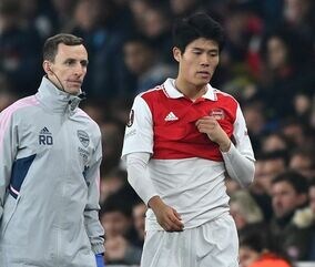 「トミは何かを感じたんだ」冨安健洋の怪我についてアルテタ監督が言及。「W杯に懸念はあるか？」という質問には…