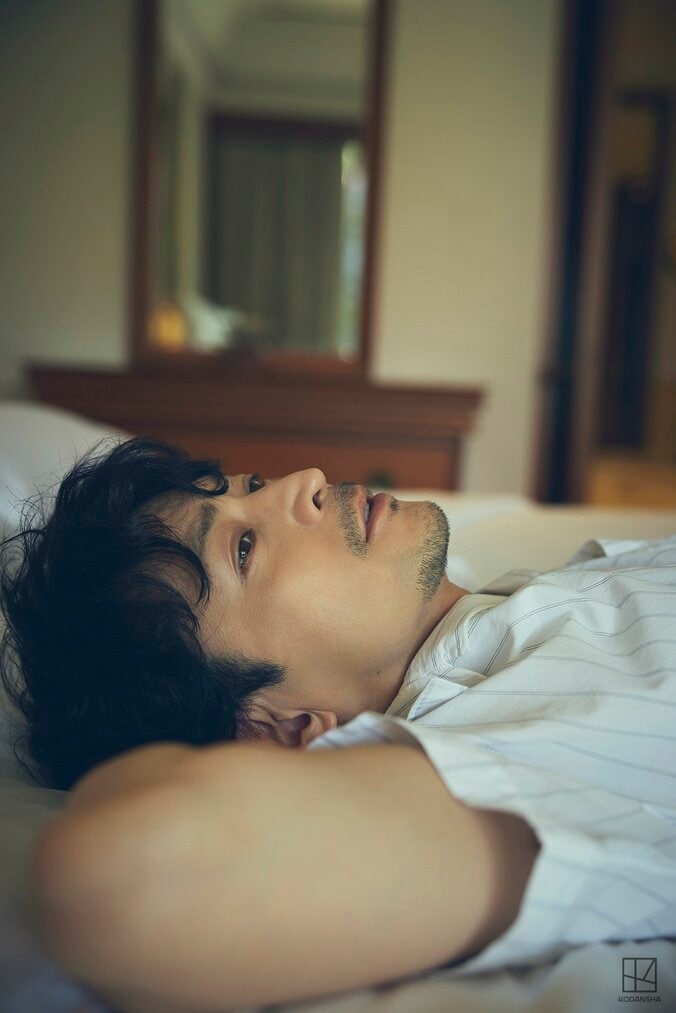 「津田健次郎PHOTOBOOK since1995」先行カット3