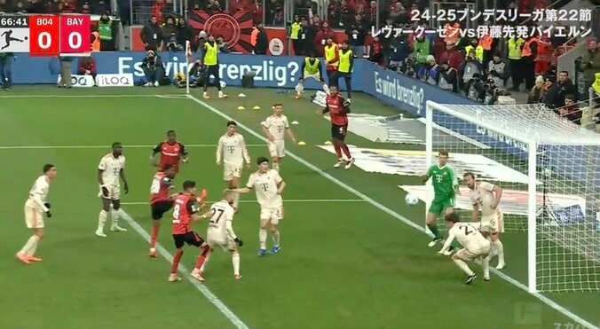 【写真・画像】きたああああ！ バイエルン伊藤洋輝、“超加速タックル”炸裂→快速FWを吹っ飛ばす瞬間「ぶっ潰した！」ファウル覚悟の“魂のディフェンス”に絶賛の嵐　1枚目