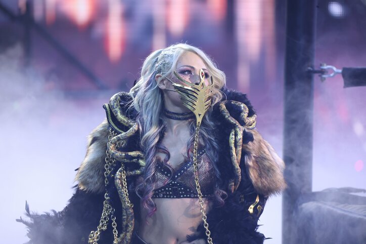 【画像】日本人美女レスラーの“超ド派手”コスチューム