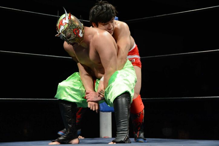 元MMA王者もエンタメ系レスラーも“UWF系”ルールで激闘 佐藤光留率いる『ハードヒット』の魅力