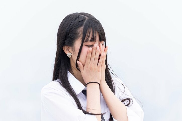 TWICEモモ似の女子高生、男子2人からの告白を断り涙「他の男子を目で追いかけちゃってる自分がいて」