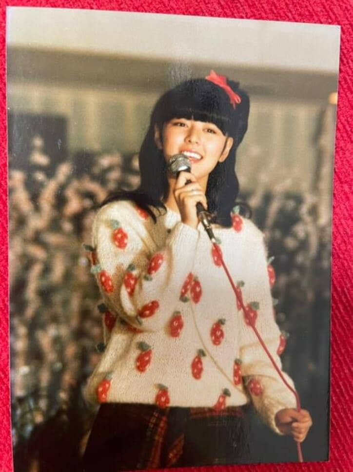  武田久美子、14歳当時の写真を公開「歌っていた頃の私！」 