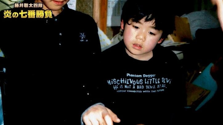 藤井聡太王位・棋聖が作った記録の数々 最年少記録はプロ入り、タイトル獲得など独占状態に