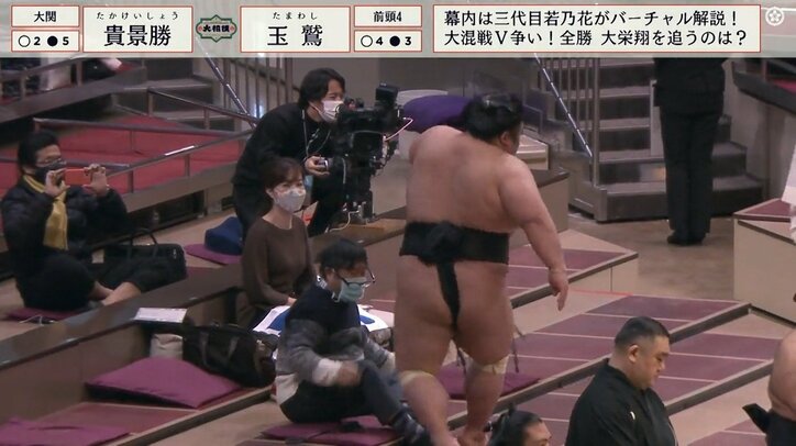 貴景勝、咄嗟のハグで観客との衝突回避 ファン反応「嬉しい被弾w」「眼鏡ズレちゃった…」