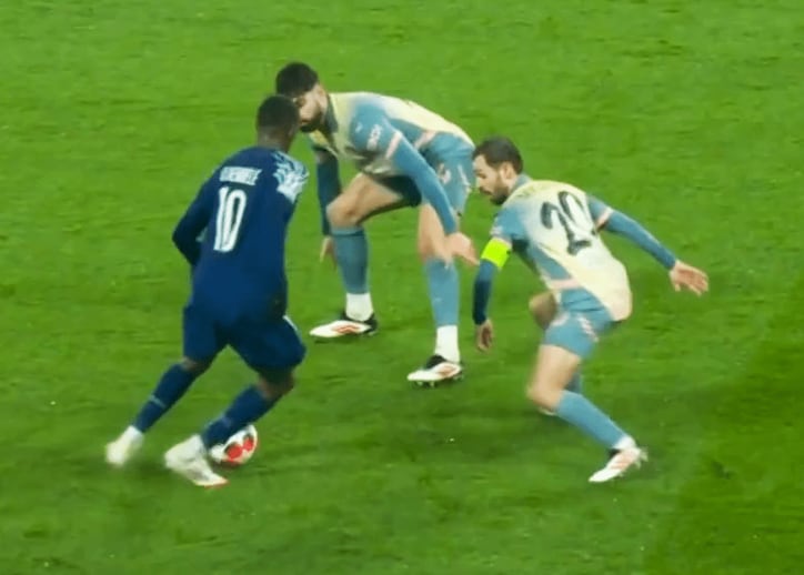 【写真・画像】「ノイアーを一撃で破った！」上田綺世の“復活ゴール”に現地熱狂「唯一無二だ」「美しい」メディア＆ファンから称賛続々　1枚目