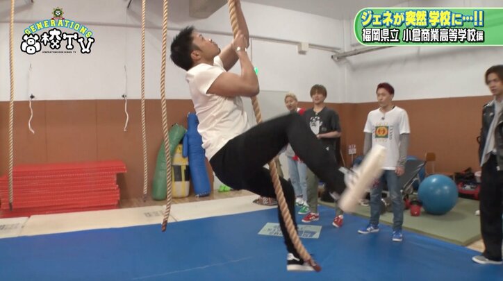 GENERATIONS　 高校生100人と『太陽も月も』ダンスを披露