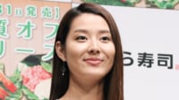 すみれ(34) 亡き母・松原千明さんの誕生日に2ショットを公開「ほんと可愛い親子」