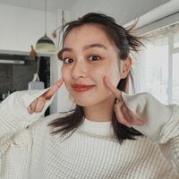 内田理央のそばかすメイクをした“キス顔ショット”に「何やっても可愛いな」「女神様」の声