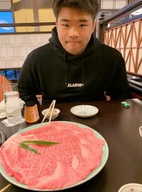 はなわ『長男・元輝の誕生日。20歳になりました‼️』