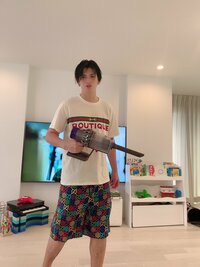 アレクサンダー『全身GUCCI STAYHOME❤️』