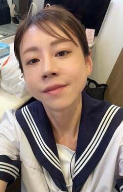  高橋真麻、43歳の制服姿を公開「可愛い」「似合う」の声 