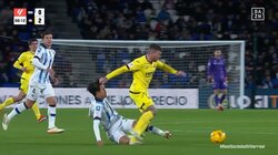 マリーシア？久保建英のスライディングに相手選手が悶絶転倒3回転　狡辛い時間稼ぎに久保は涼しい顔、スタジアム大ブーイングの瞬間