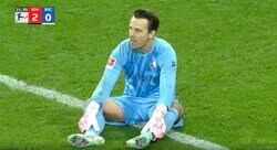 サポーターがブチギレ！「ボコボコにされてる」「残留争いへようこそ」 ジャガー・浅野拓磨は前半交代、問題児GKとDFが言い争う不協和音… 首位レヴァークーゼンに完敗したボーフムが酷評された怠慢プレー