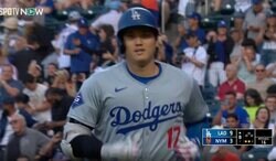 どういう感情…？ ホッとした？ 大谷翔平、ホームラン直後に一瞬見せた“表情”にファン注目「久々の笑顔で安心した」「見てるだけで嬉しくなる」