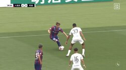 ｢三笘かよ！」「代表に呼んで」FC東京・俵積田の超絶ドリブルが大注目 相手DFを翻弄する反動ステップと超加速縦突破に元日本代表も「すごいすごいすごいドリブル！」と大興奮