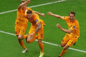 【W杯】オランダのトリックプレー弾に元英代表DFも狂喜乱舞　「今回のW杯は狂っている」