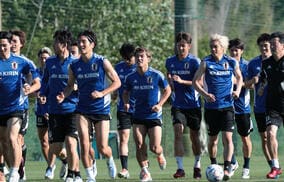 日本代表がチュニジア戦に向けてトレーニング！ 離脱の上田綺世に中山雄太がケガ、柴崎岳はコロナ再検査で欠席