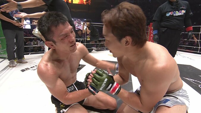 「いい光景」朝倉未来、TKO勝利後に青木真也のもとへ… 咄嗟に見せた“敬意ある”振る舞い ノーサイドに「これは泣ける」反響続々 5枚目