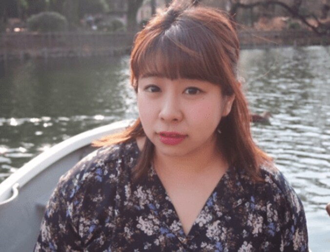 カトパンそっくり芸人、バスタオル1枚のセクシーショットを披露「可愛い！似てる」と反響 2枚目