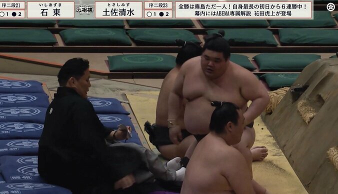 力士が親方に“モロ被弾” 衝撃光景にどよめき
