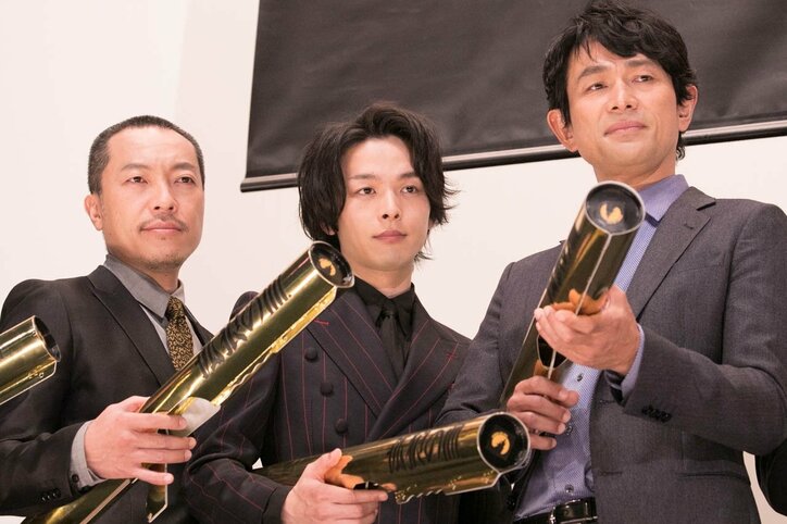 中村倫也、『孤狼の血』狂犬役に「緊張で眠れなかったです…8時間くらいしか（笑）」