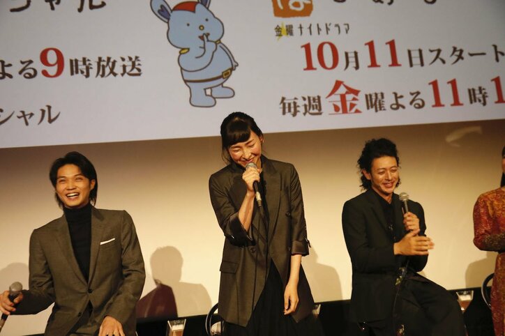オダギリジョー＆麻生久美子が無茶振り合戦！『時効警察』イベントで霧山・三日月まんまのじゃれあい見せる