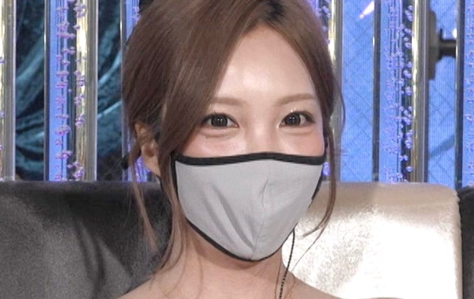 板野友美似”でブレイクした33歳タレント「1週間前に整形しました
