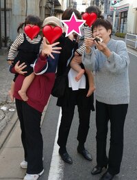 石田明（NON STYLE）『仲良し女子5人組』