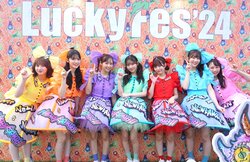 FRUITS ZIPPERの7人が「今年の夏にやりたいこと」浴衣を着て花火、ホラー映画挑戦、バナナチョコ15本…個性出まくりの回答