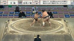 超巨漢の体に「吸収」される小兵力士