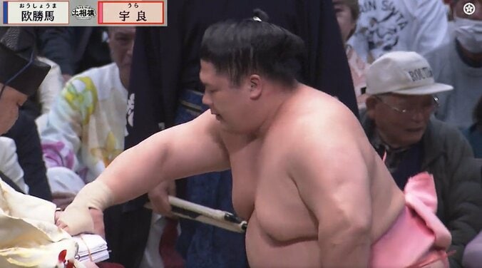 「2日目の懸賞量じゃない」ご当地で“1番人気”の宇良、無傷の連勝で懸賞“がっちり” ボリュームにファン驚き 2枚目