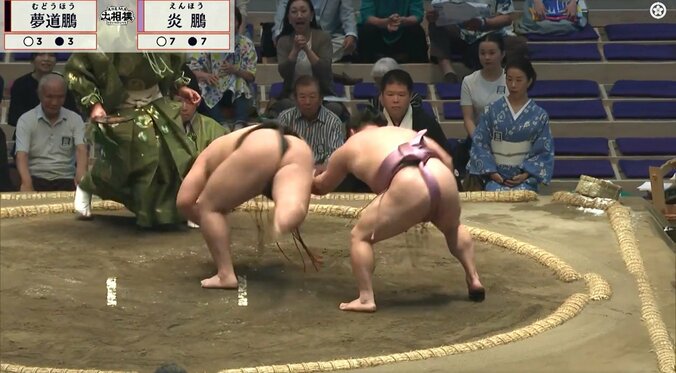 「イメージが全然違う」大相撲、“正装”姿の著名人の姿 カメラが捉えた一瞬の出来事 “歓喜”の瞬間が話題 2枚目