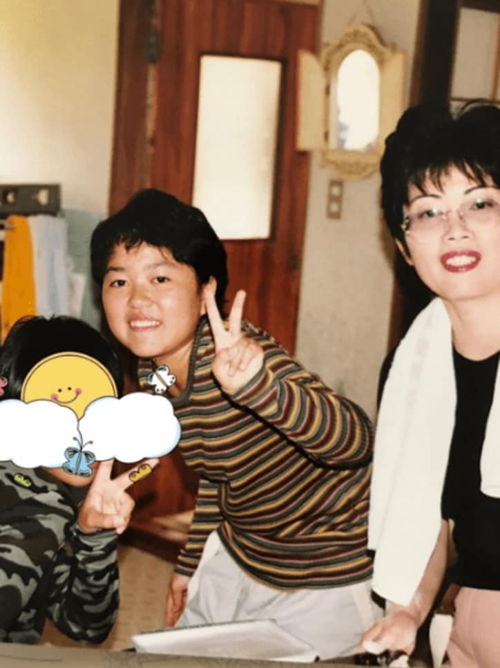 江上敬子、髪質が激変していく幼少期の写真を公開